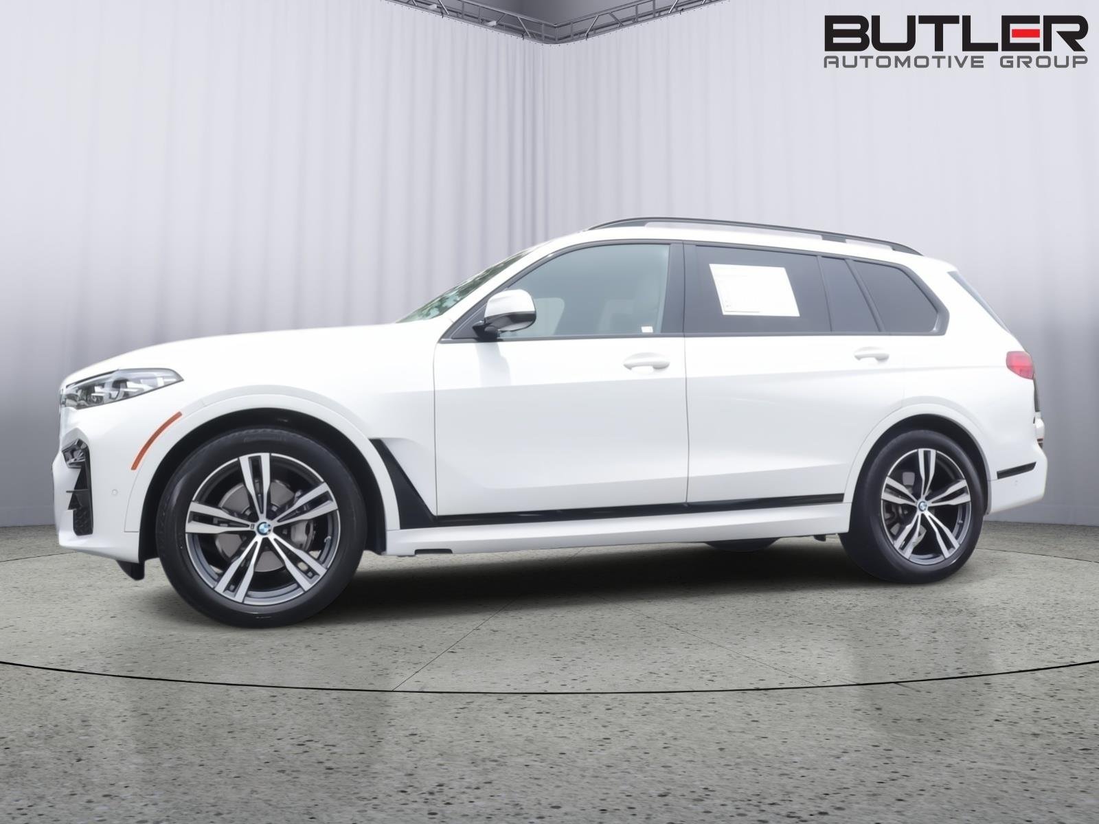 Used 2022 Alpine White BMW xDrive40i image 1