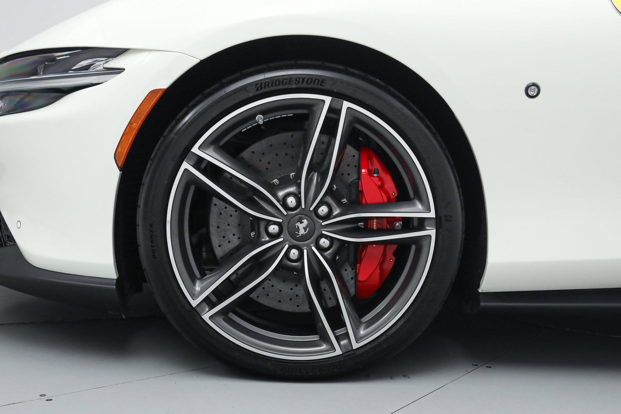 Used 2025 White Ferrari  image 44