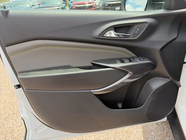 New 2026 Summit White Chevrolet ACTIV image 13