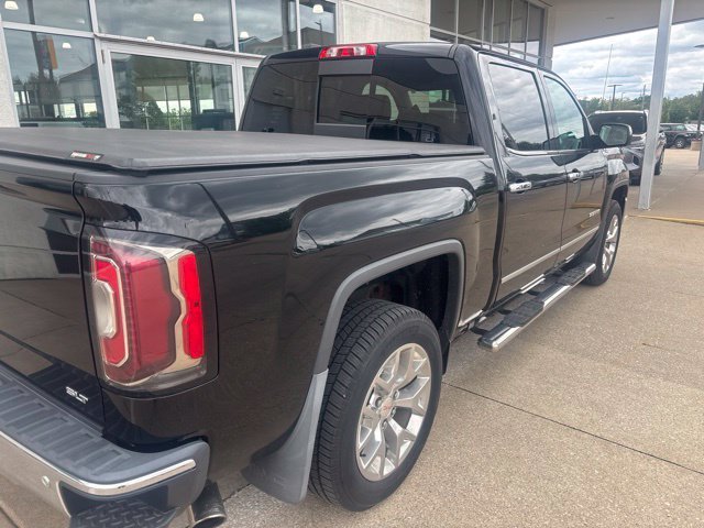 Used 2018 ONYX BLACK GMC SLT image 3