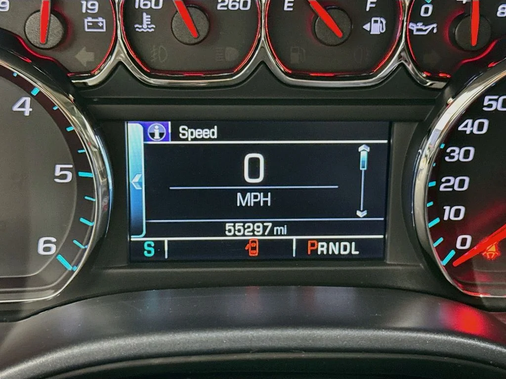 Used 2018 Deep Ocean Blue Metallic Chevrolet LT image 17