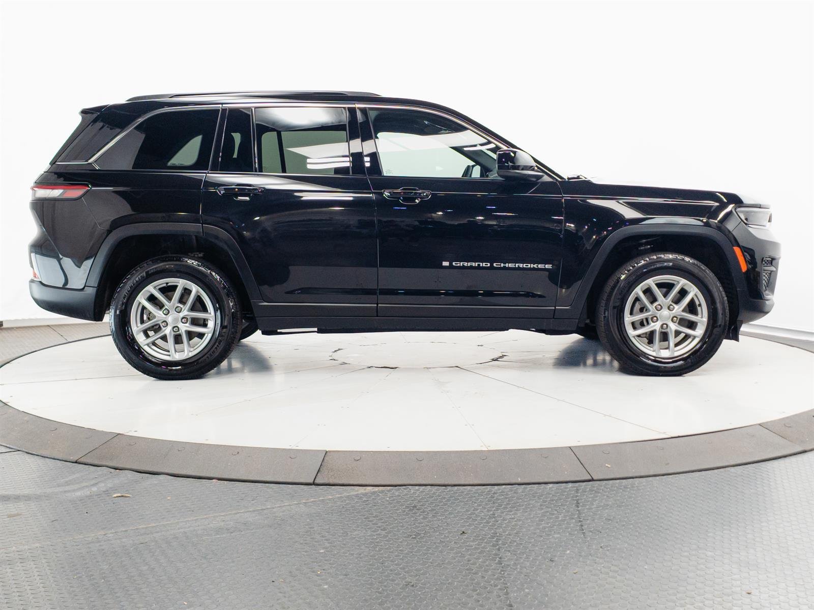 Used 2024 Black Jeep Laredo X image 12