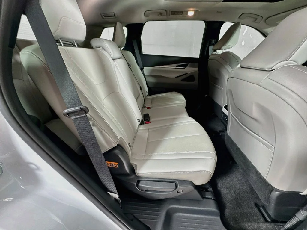 Certified Used 2027 White INFINITI PURE image 39