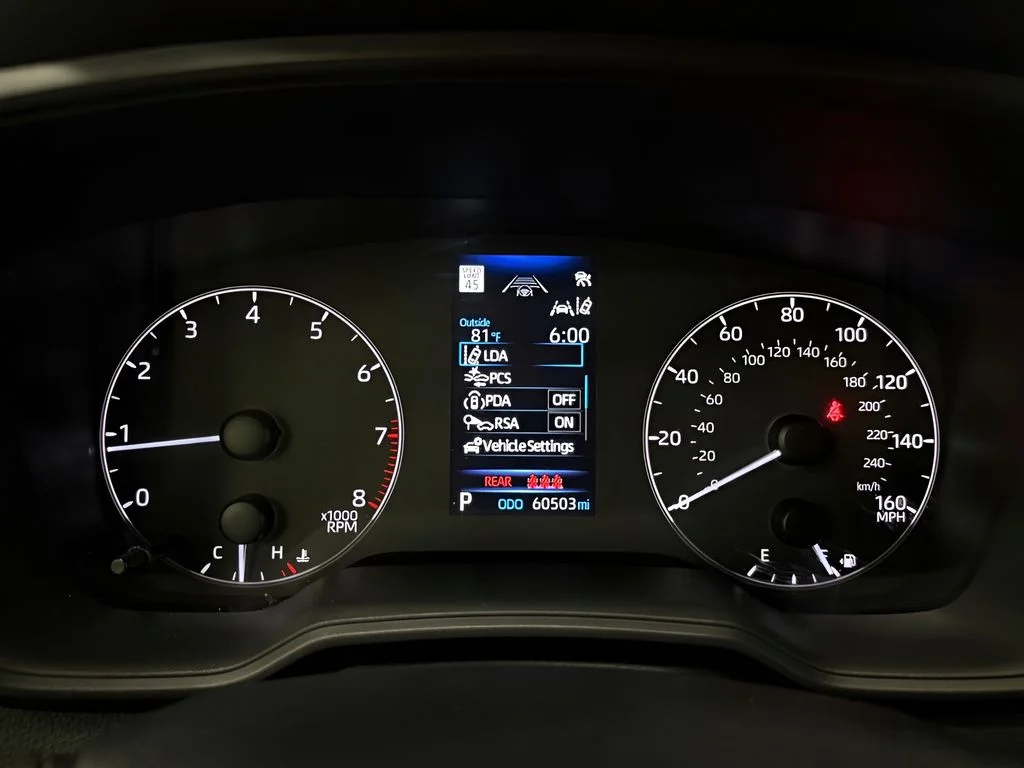 Used 2024  Toyota LE image 21