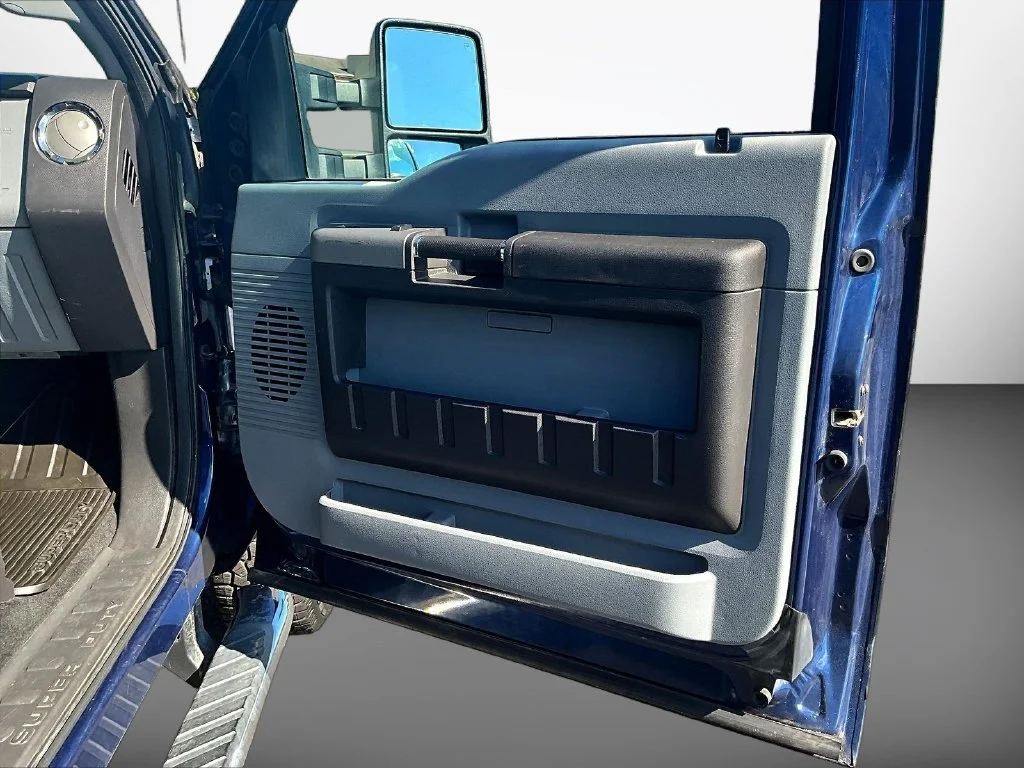 Used 2012 Dark Blue Pearl Metallic Ford XLT image 23