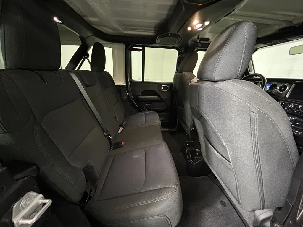 Used 2021 Gray Jeep Unlimited Sahara image 17
