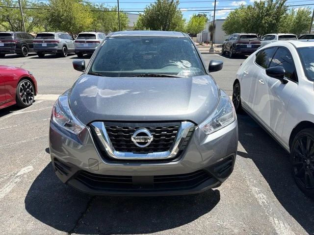 2020 Nissan Kicks S