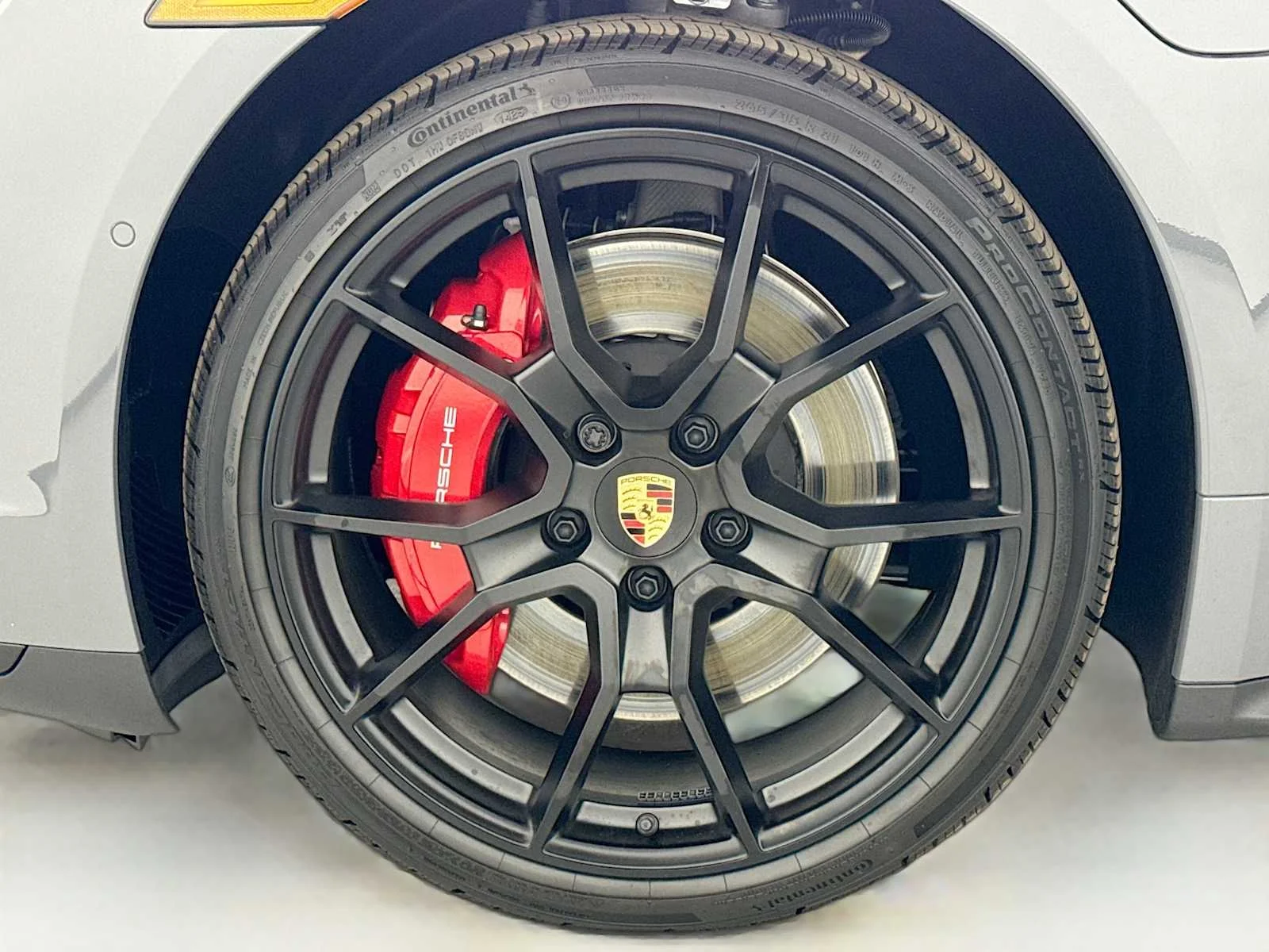 2026 Porsche Taycan GTS - Photo 33