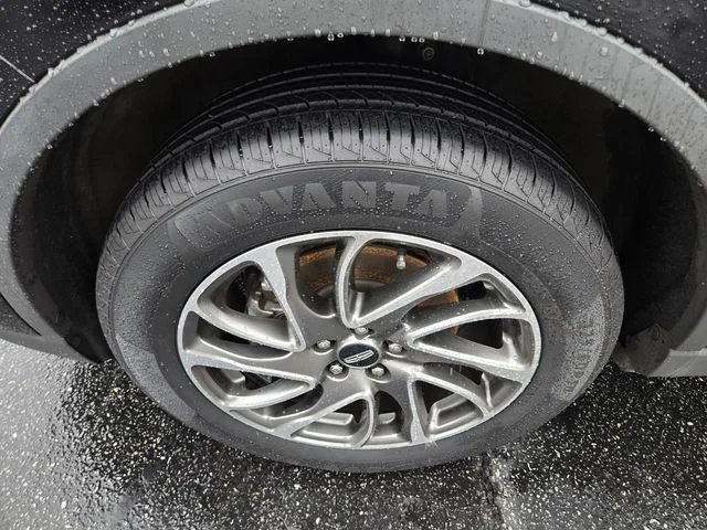 Used 2022 Black Lincoln Standard image 23