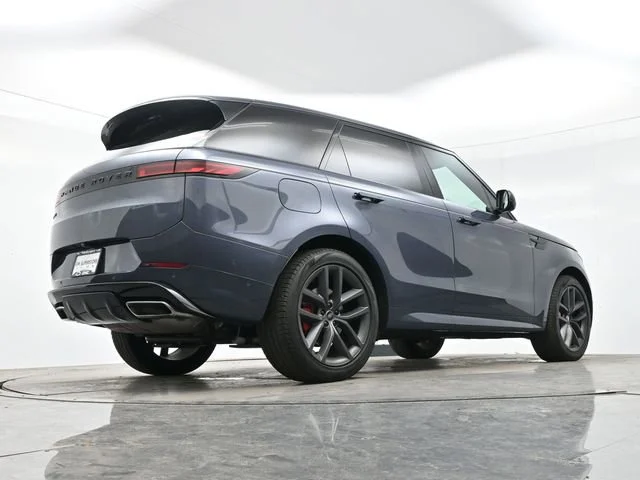 Used 2024 Varesine Blue Metallic [blue] Land Rover Dynamic SE image 31