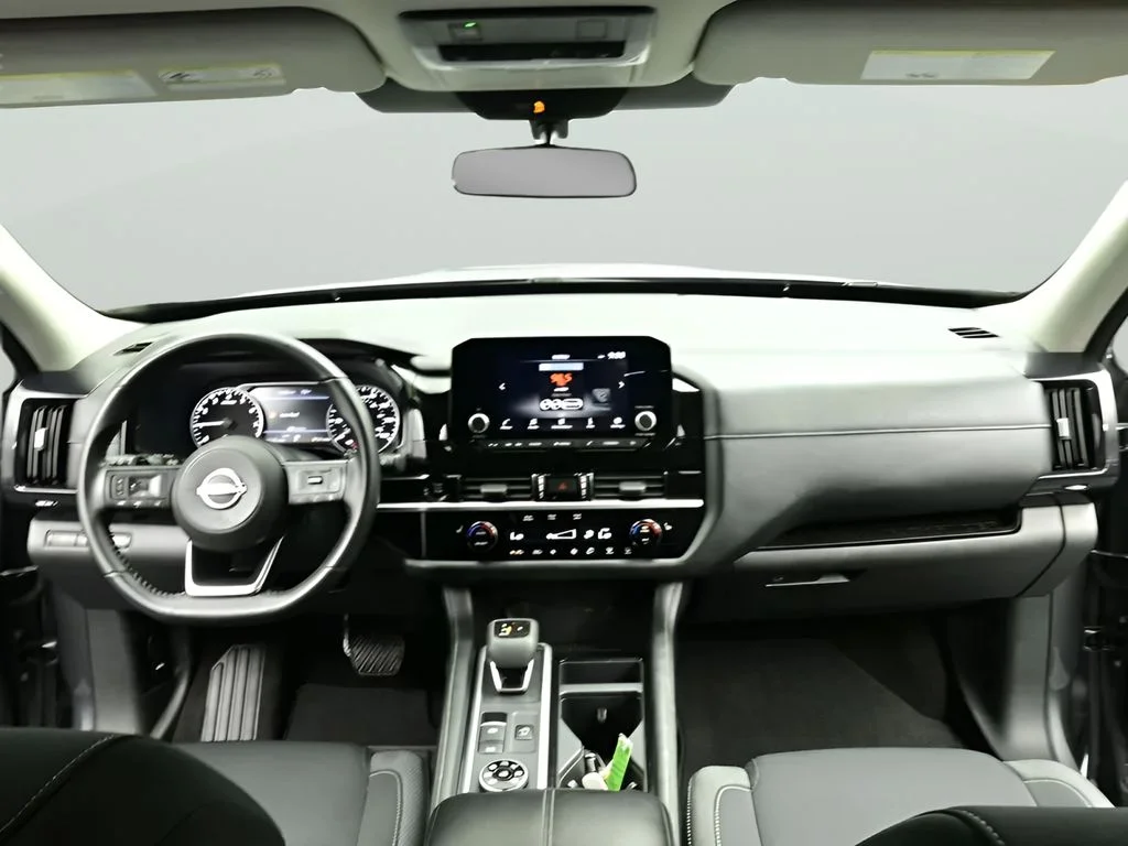 Used 2025 Gun Metallic Nissan SV image 8