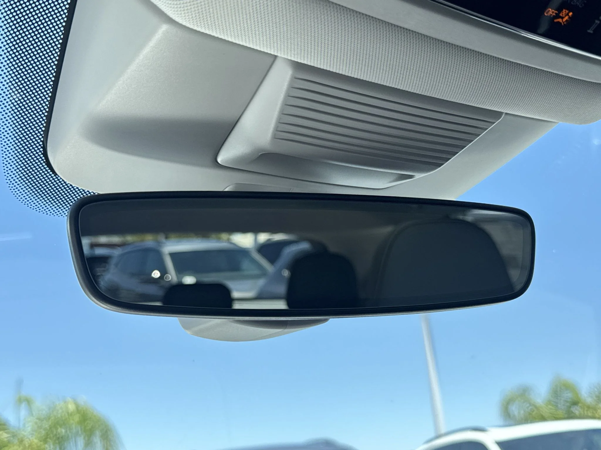New 2026 Pure White Volkswagen SE image 28