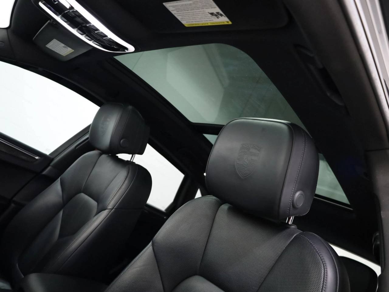 Used 2020 Vulcano Gray Metallic Porsche Macan image 20