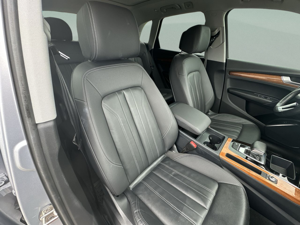 Used 2023 Silver Audi 45 S line Premium image 39