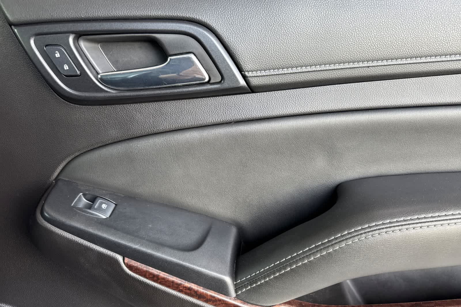 Used 2016 Onyx Black GMC SLT image 20