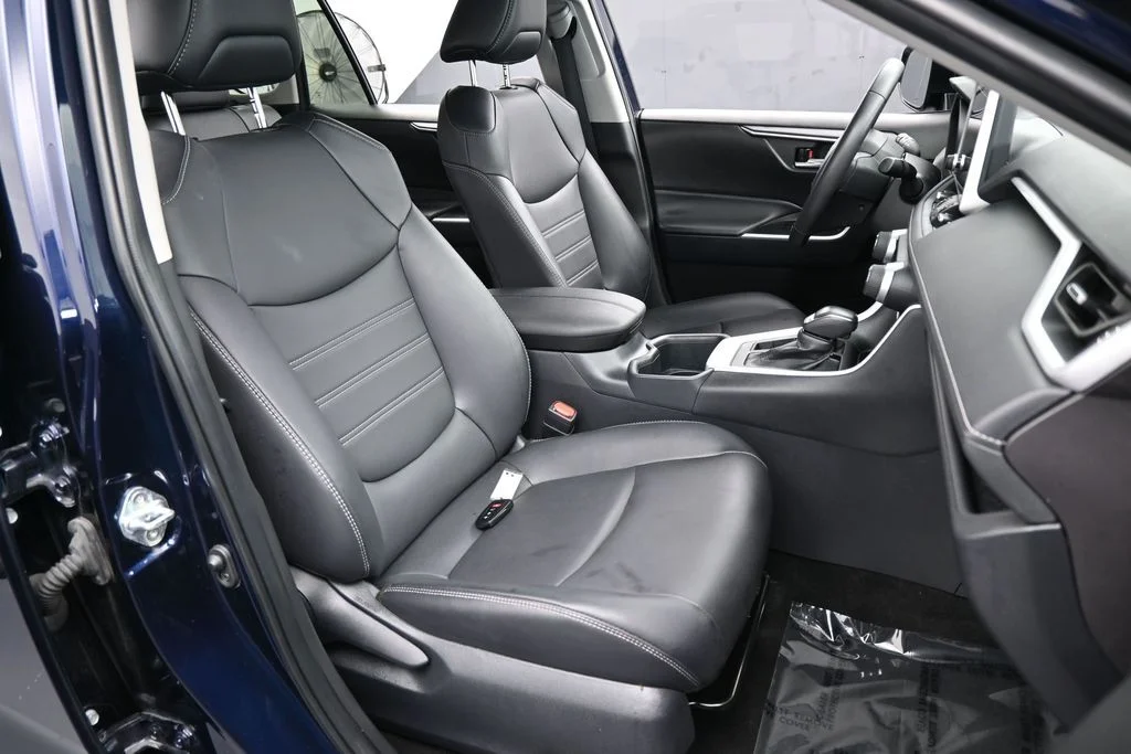 Used 2025 Blueprint Toyota XLE Premium image 46