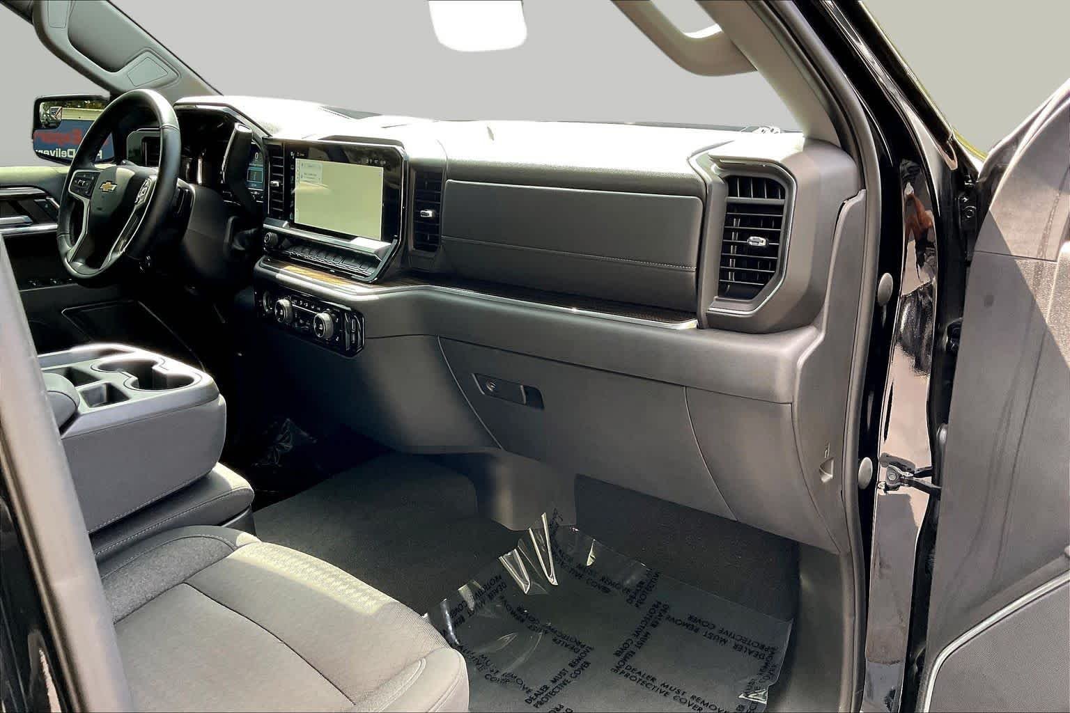 Used 2023 Black Chevrolet LT image 16