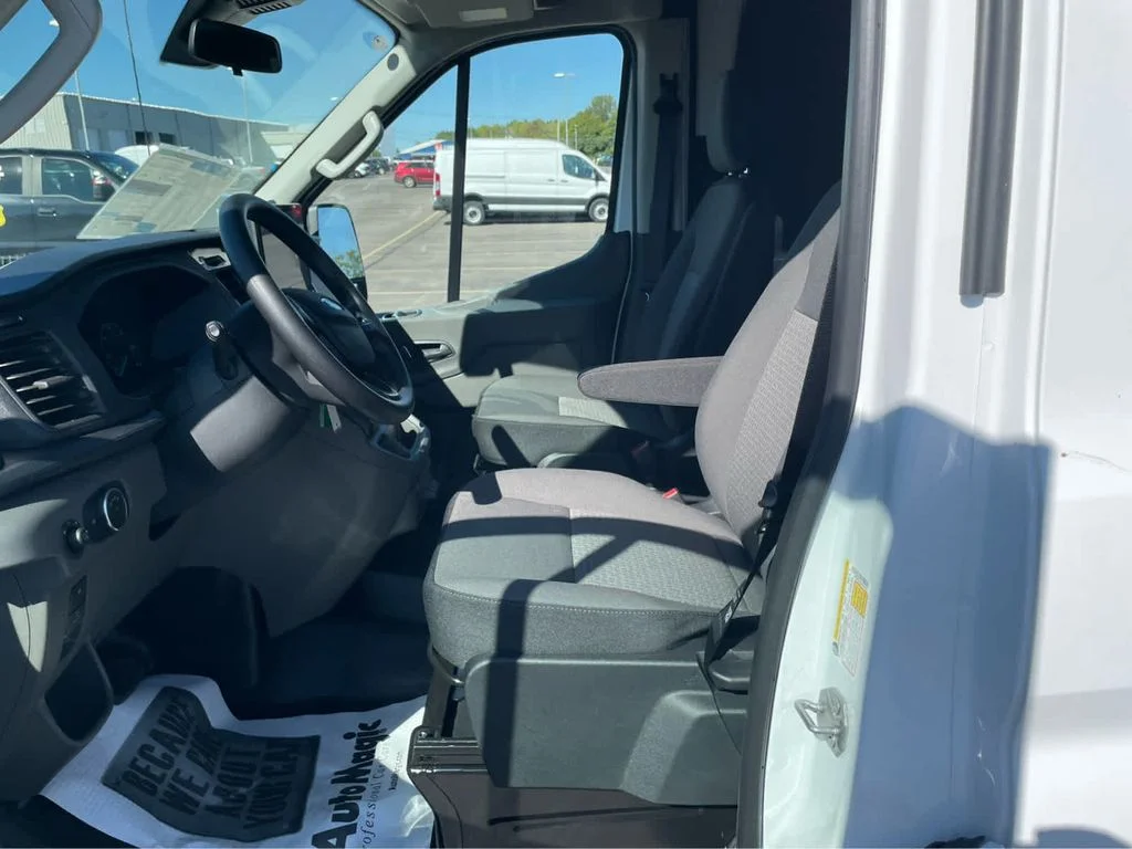 2025 Ford Transit Van Base - Photo 13