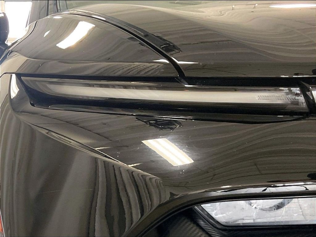 Used 2025 Black Chevrolet LT image 33