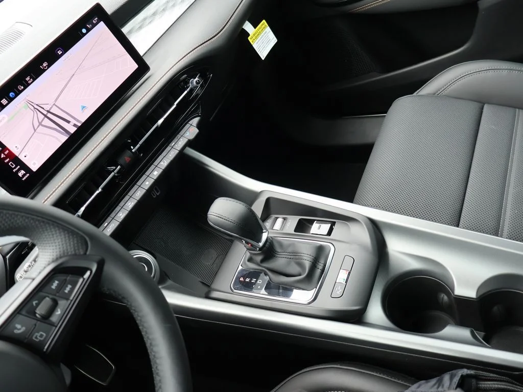 New 2025 Alfa Black Alfa Romeo Base image 21