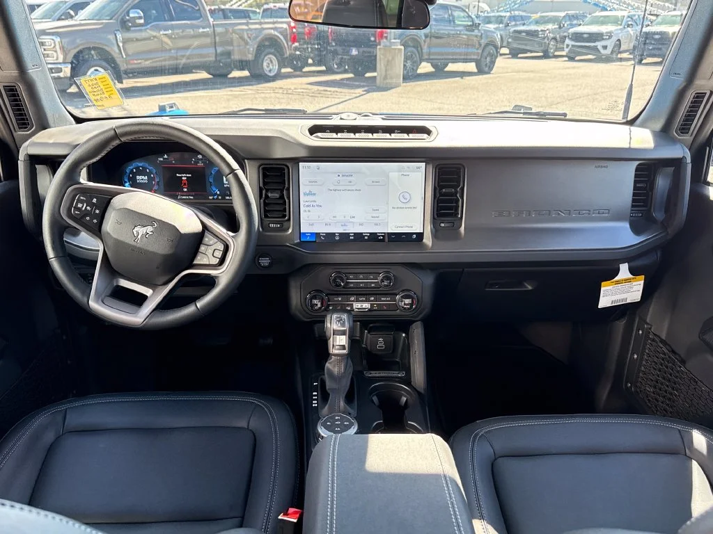 New 2026 Velocity Blue Metallic Ford Badlands® image 28