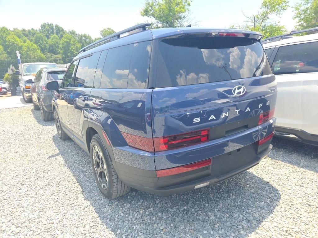 Used 2025 Blue Hyundai SEL image 5