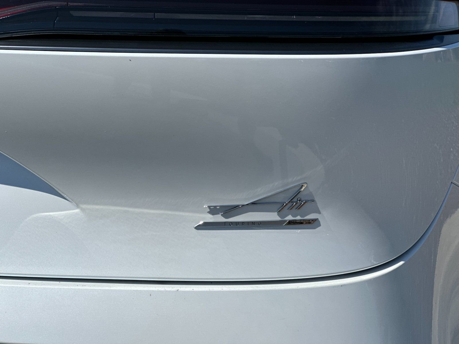 Used 2025  Lucid Touring image 31