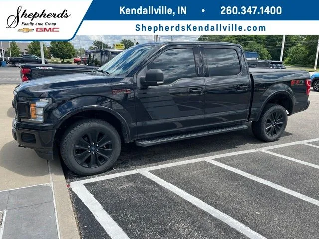 Used 2020 Black Ford XLT image 1