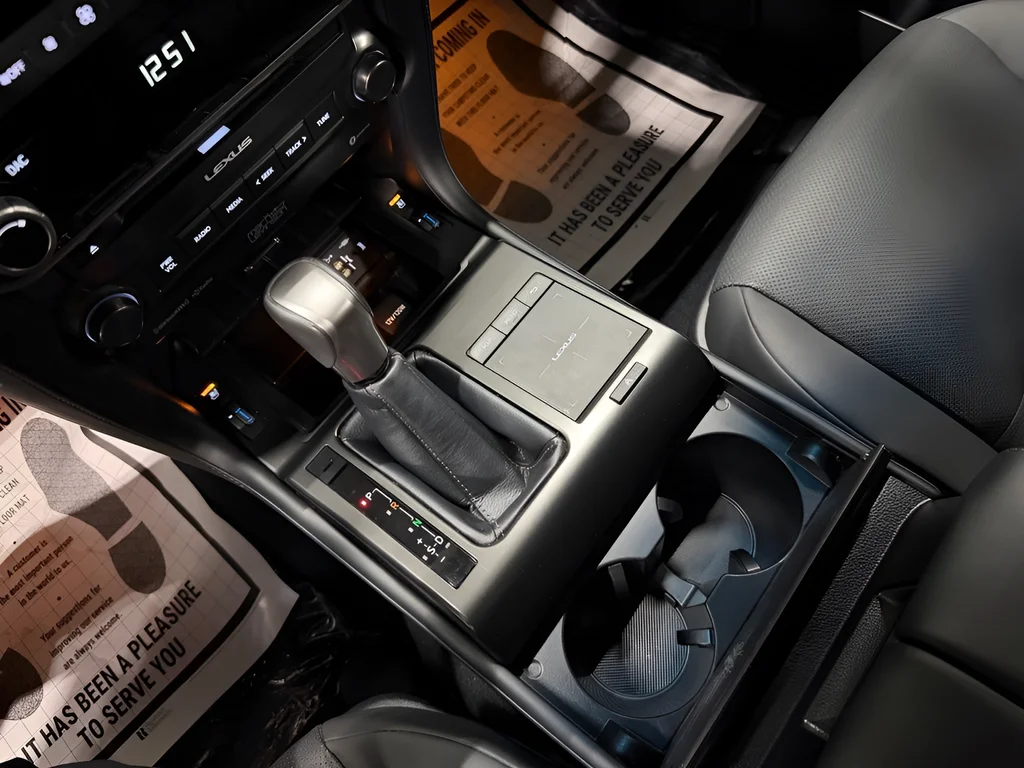 Used 2023 Black Lexus 460 image 17