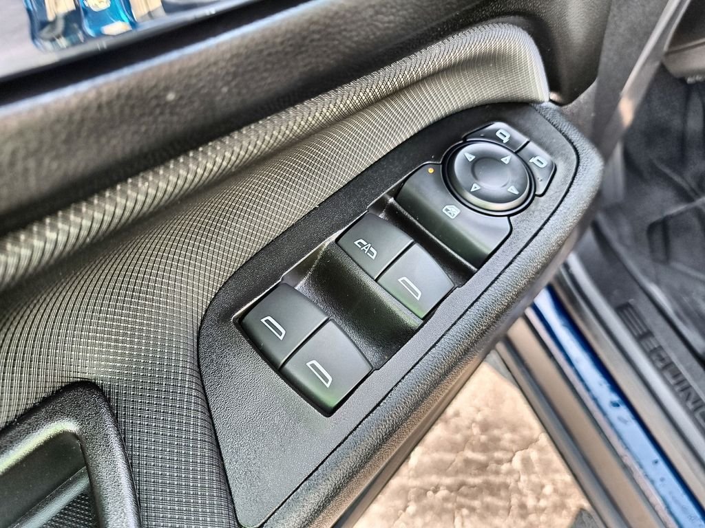 Used 2022 Blue Chevrolet RS image 13