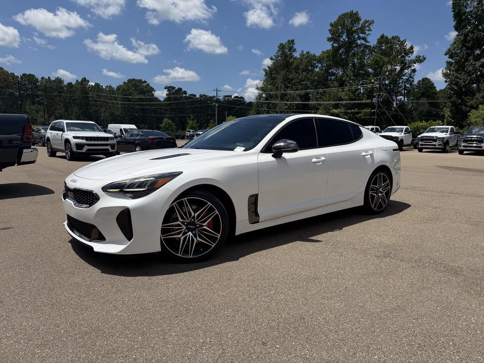 Used 2022 Snow White Pearl Kia GT1 image 1