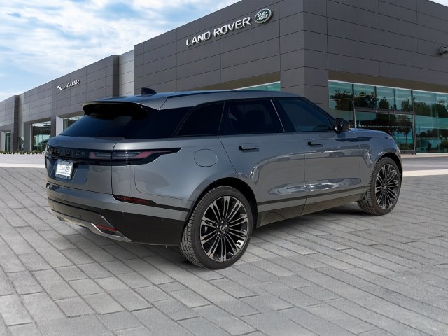 New 2026 Zadar Grey Land Rover P250 Base image 5
