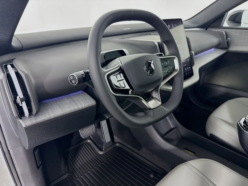 New 2026 Crystal White Volvo Twin Motor Performance Ultra image 4