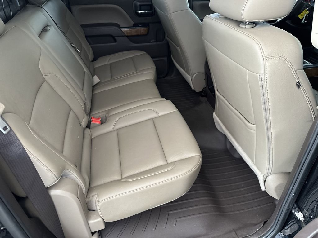 Used 2017 Black GMC SLT image 34
