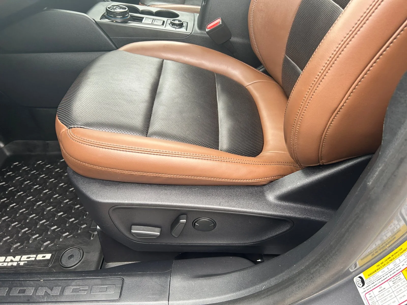 Used 2023 GREY Ford BADLANDS image 14