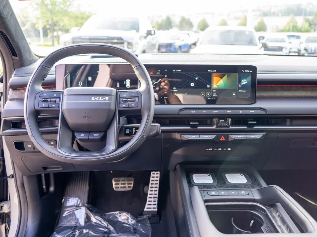 New 2027 Wolf Gray Kia X-Pro SX Prestige image 17