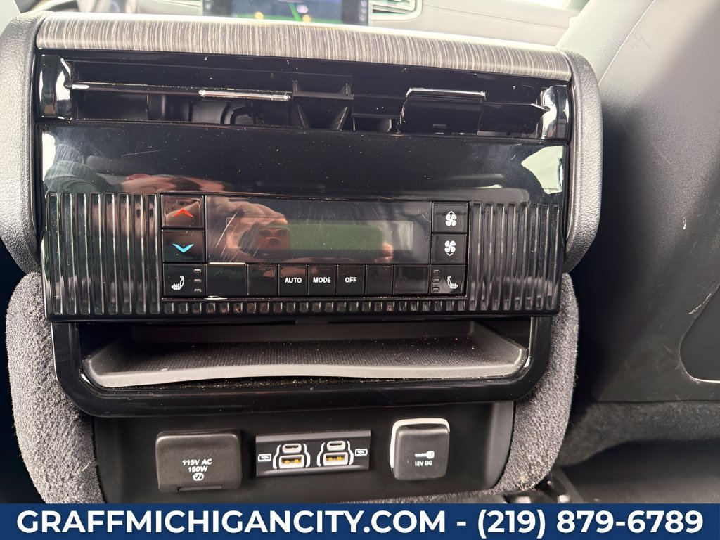 Used 2024  Jeep Series II image 20