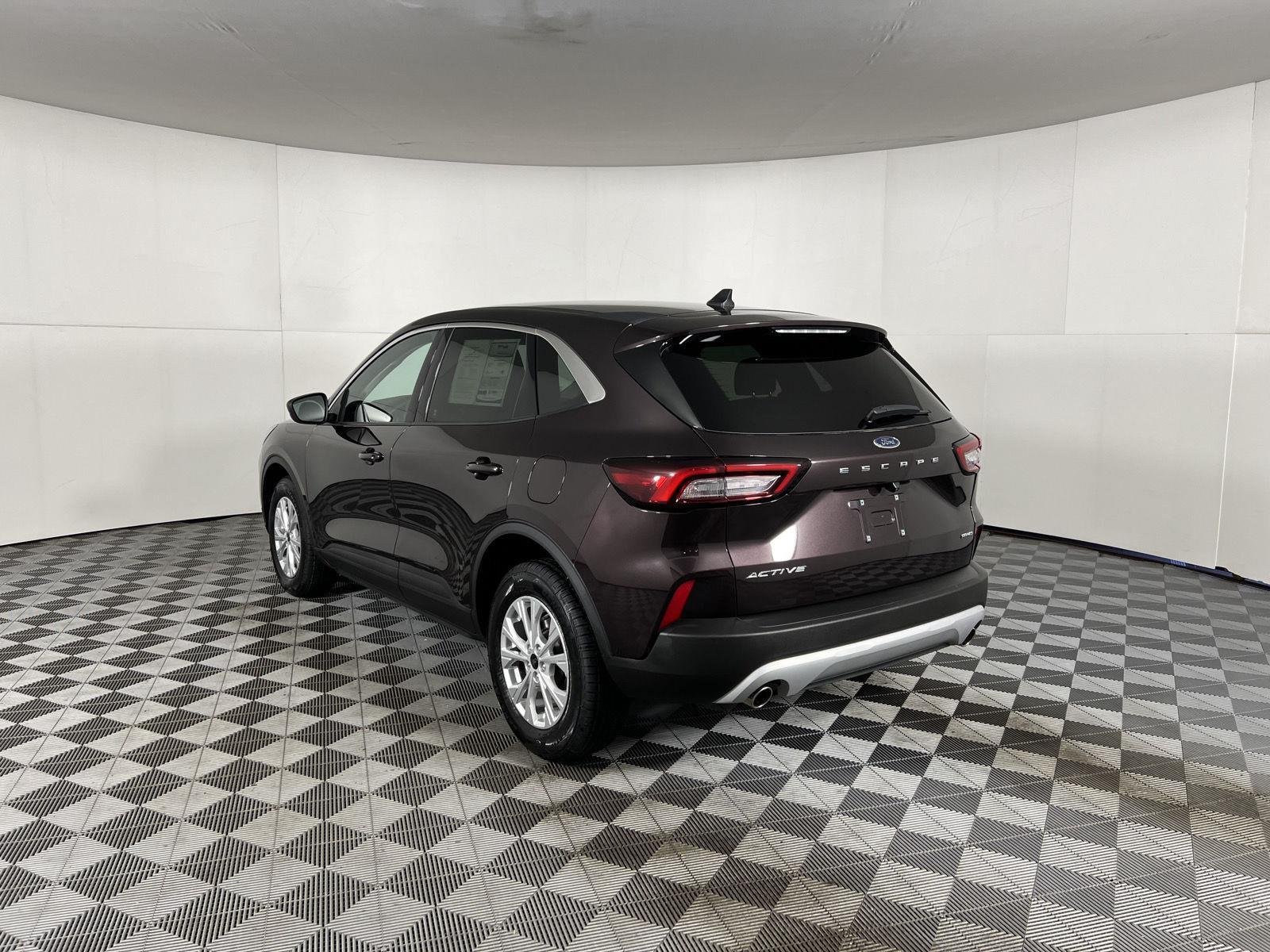 Used 2023 Cinnabar Red Ford Active image 26