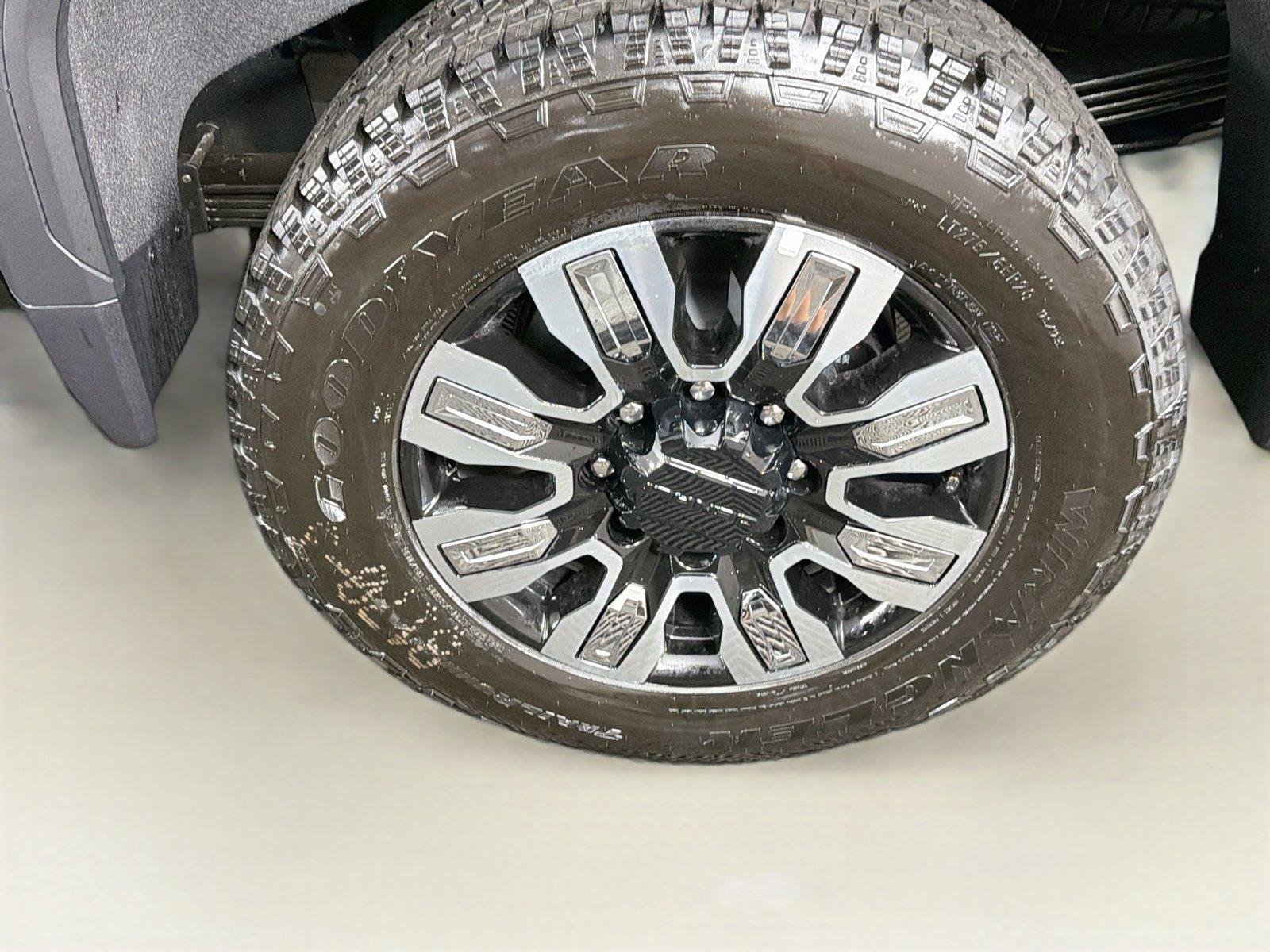 2026 GMC Sierra 2500HD Denali - Photo 36