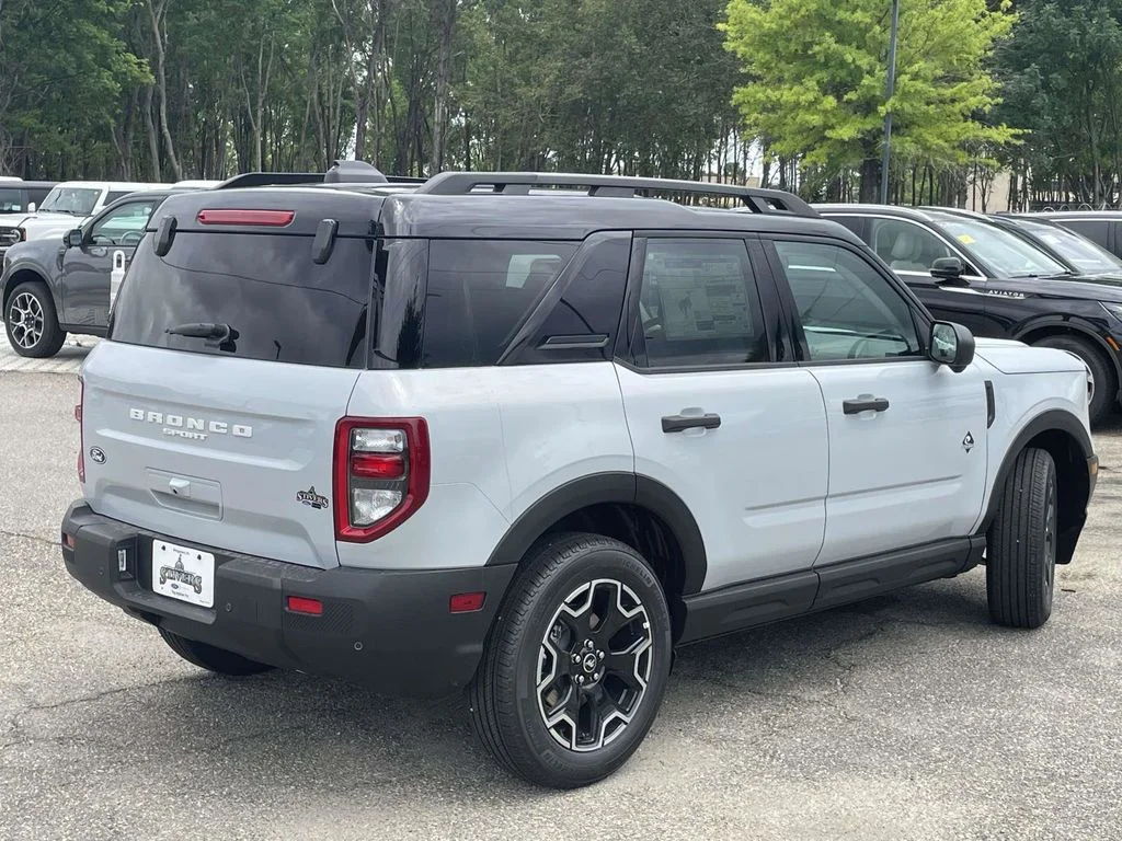 New 2026 Space White Metallic Ford Outer Banks® image 3