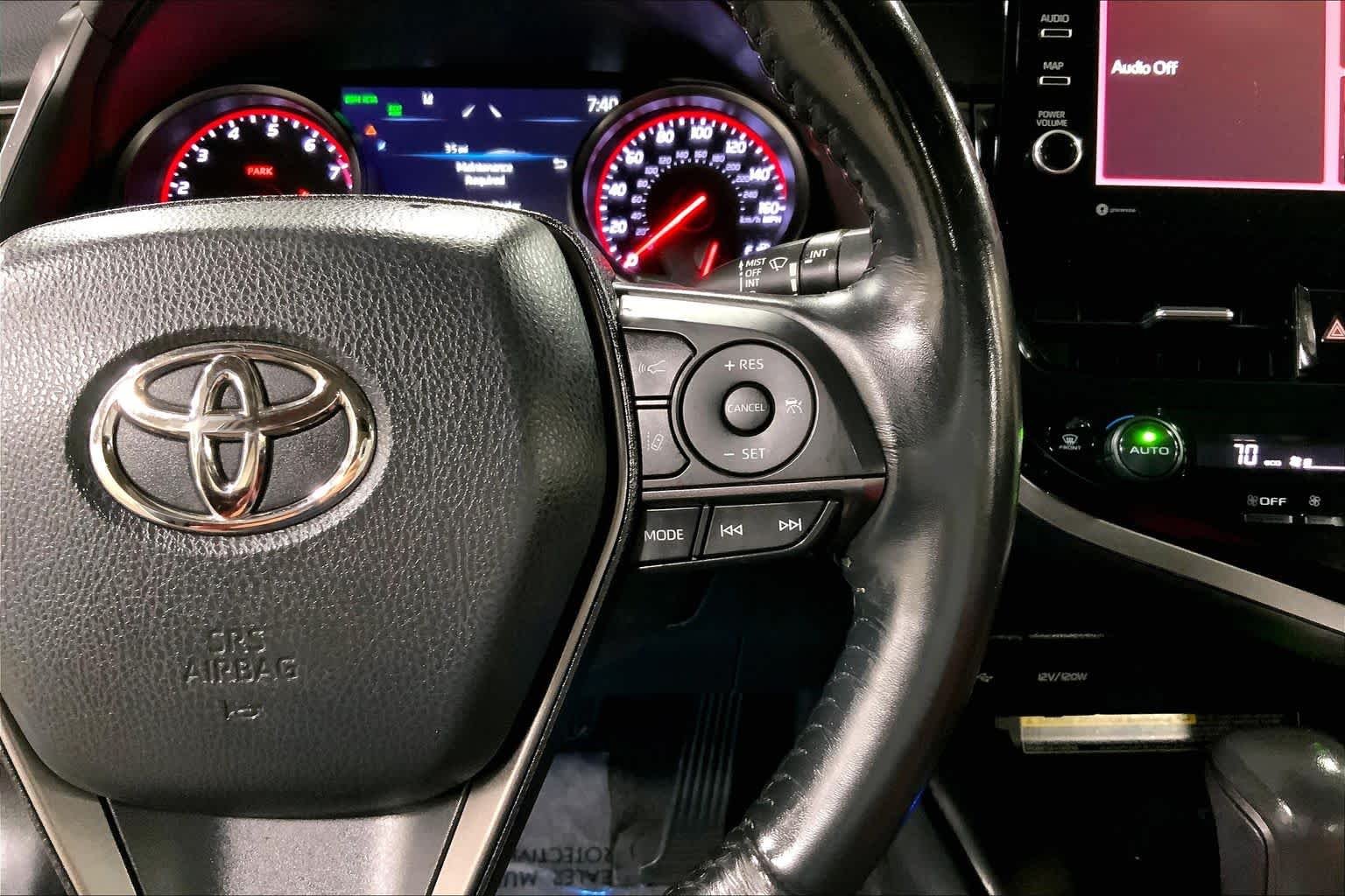 Used 2021 Wind Chill Pearl Toyota XSE image 25