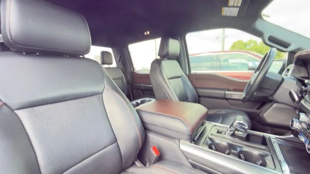 Used 2023 White Ford Lariat image 38