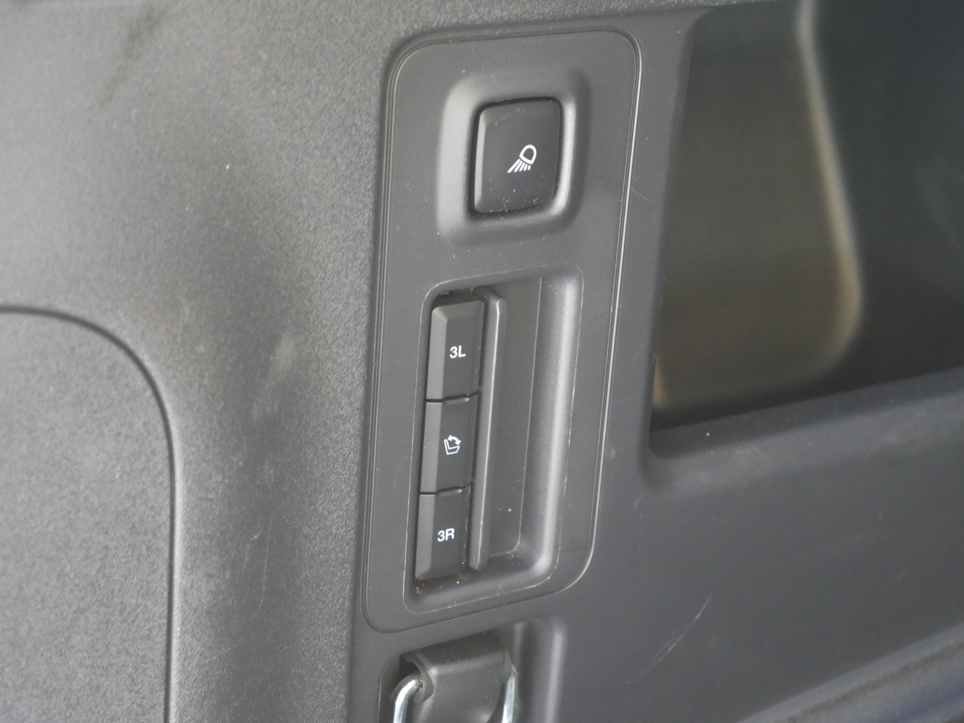 Certified Used 2025 Space Silver Ford Active image 19