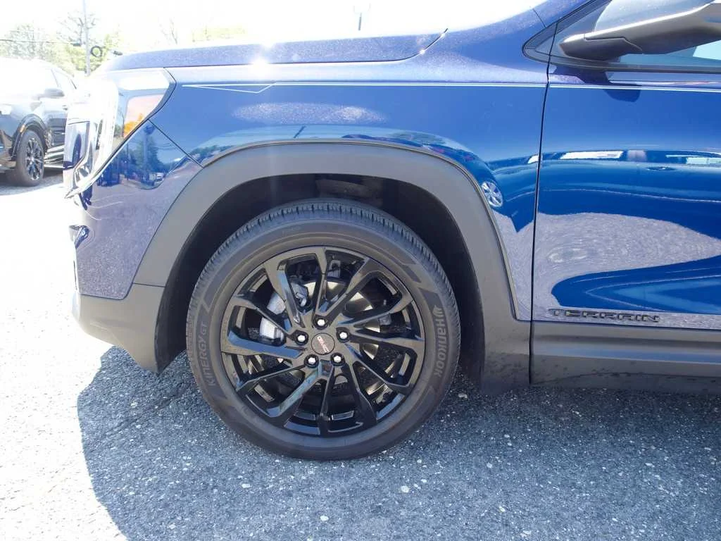 2023 GMC Terrain SLT - Photo 10