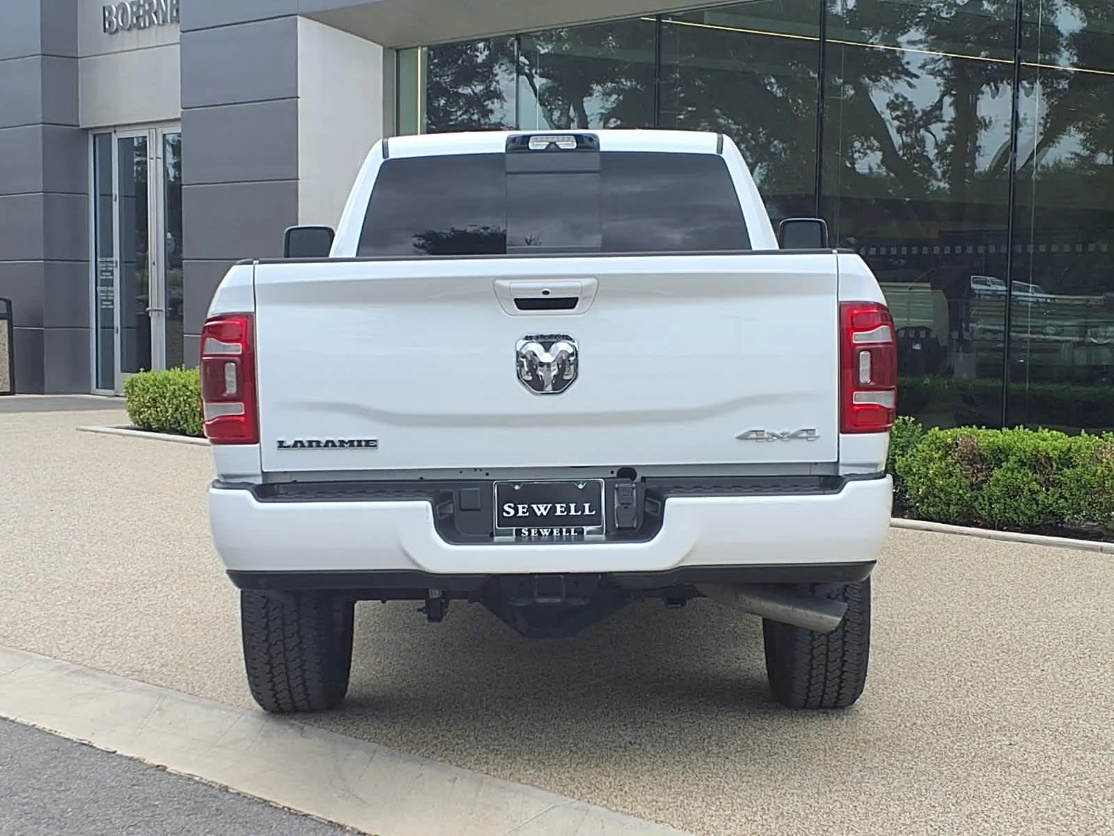 Used 2024 Pearl White Ram Laramie image 7