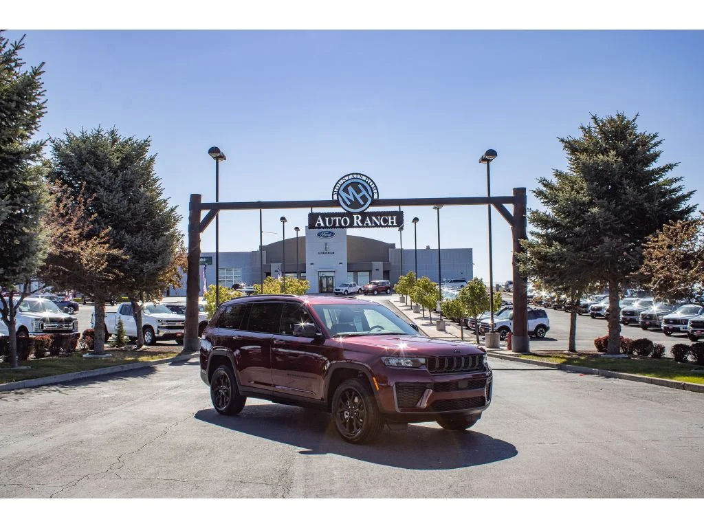 2026 Jeep Grand Cherokee L Laredo Altitude 4x4's photo