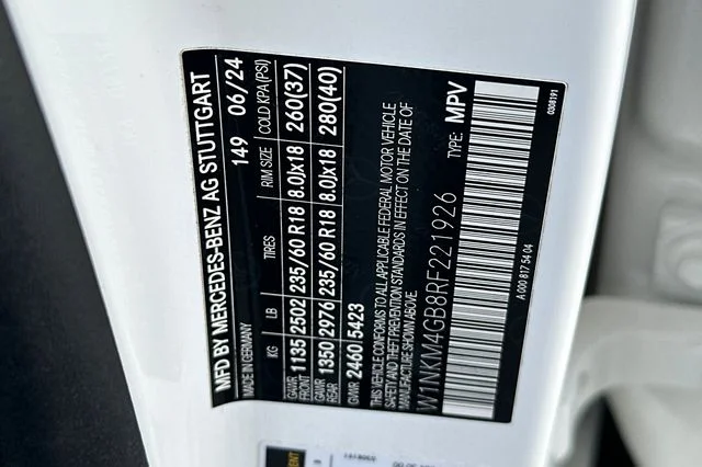 Used 2024  Mercedes-Benz GLC 300 image 35