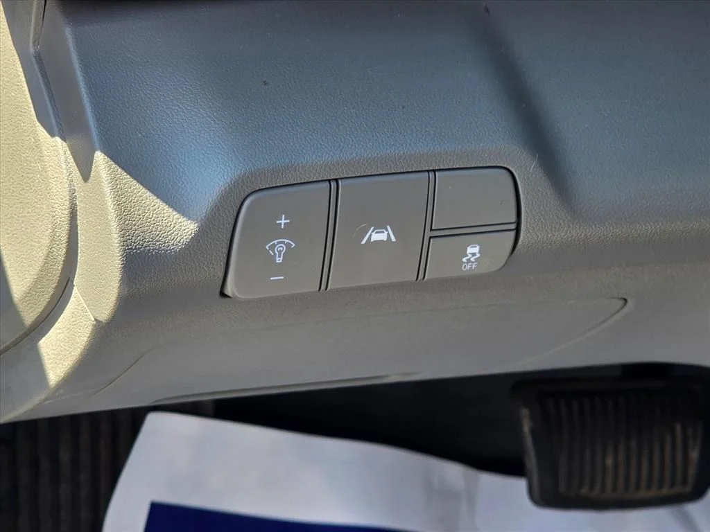 Used 2023 Blue Hyundai SEL image 8