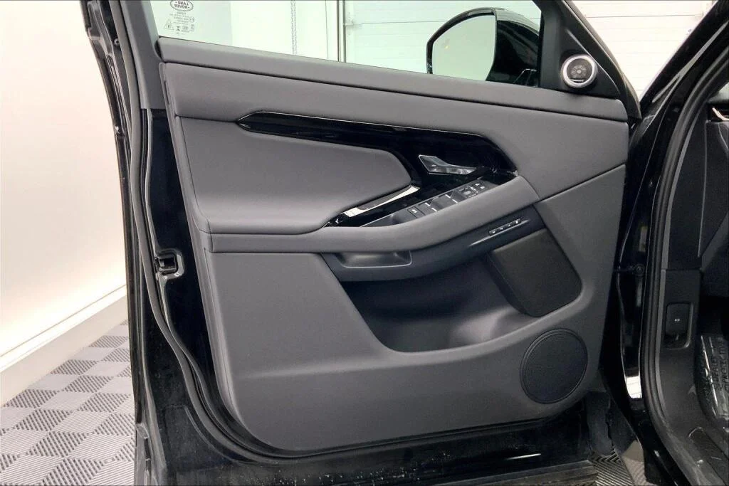 2025 Land Rover Range Rover Evoque S - Photo 18