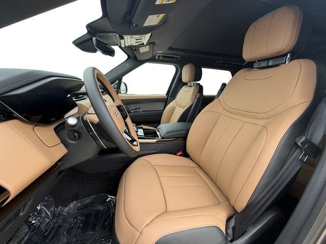 New 2026 Charente Grey Land Rover Dynamic SE image 10